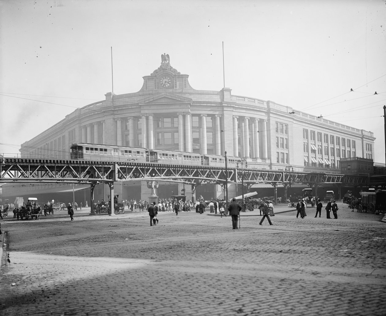 South Station, Boston, Massachusetts, kolem roku 1905 od Detroit Publishing Co.