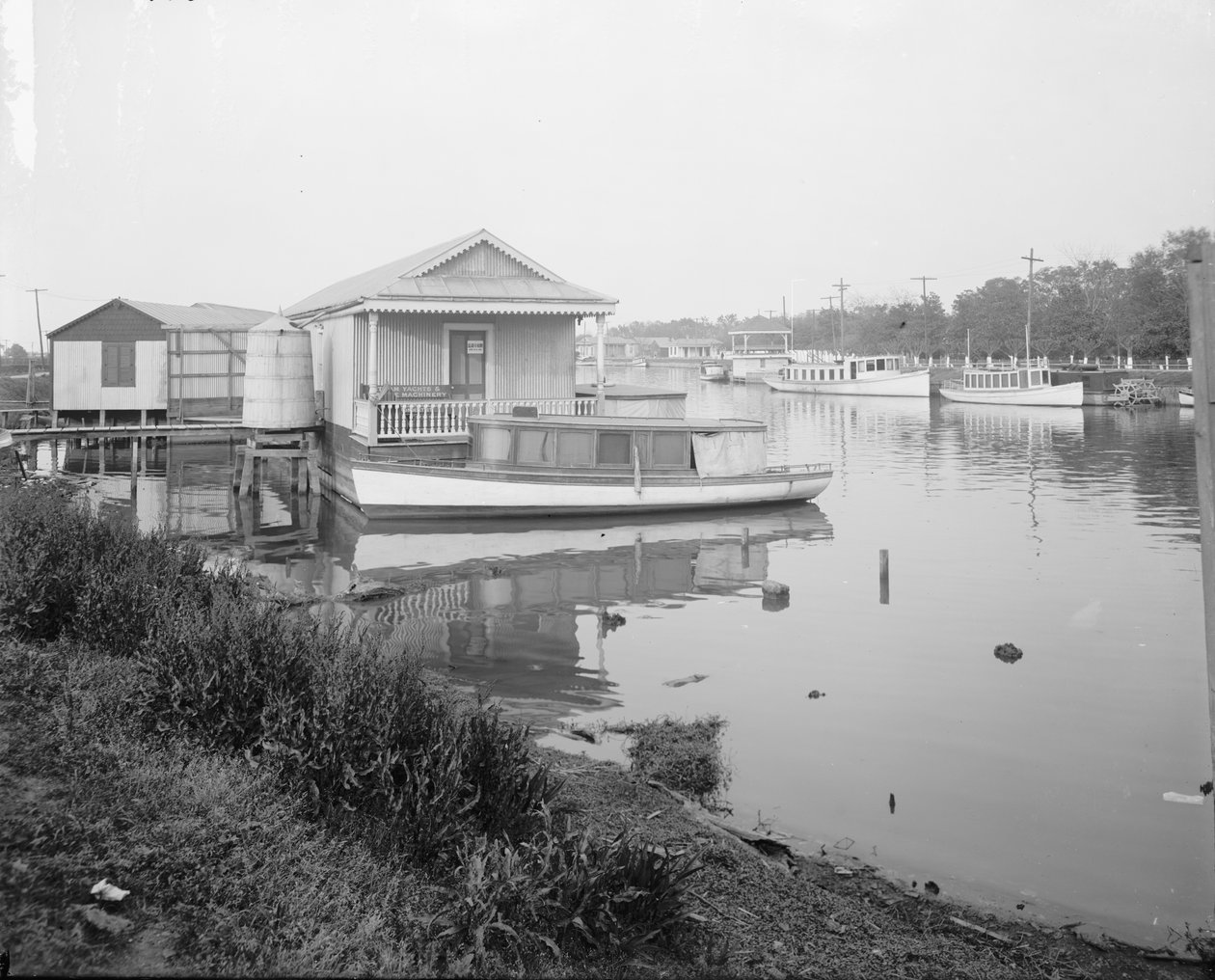 Podél Bayou Saint John, New Orleans, 1910 od Detroit Publishing Co.