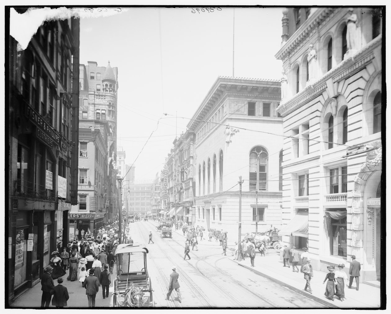 Roh Fifth Avenue a Wood Street, Pittsburgh, Pa. od Detroit Publishing Co.