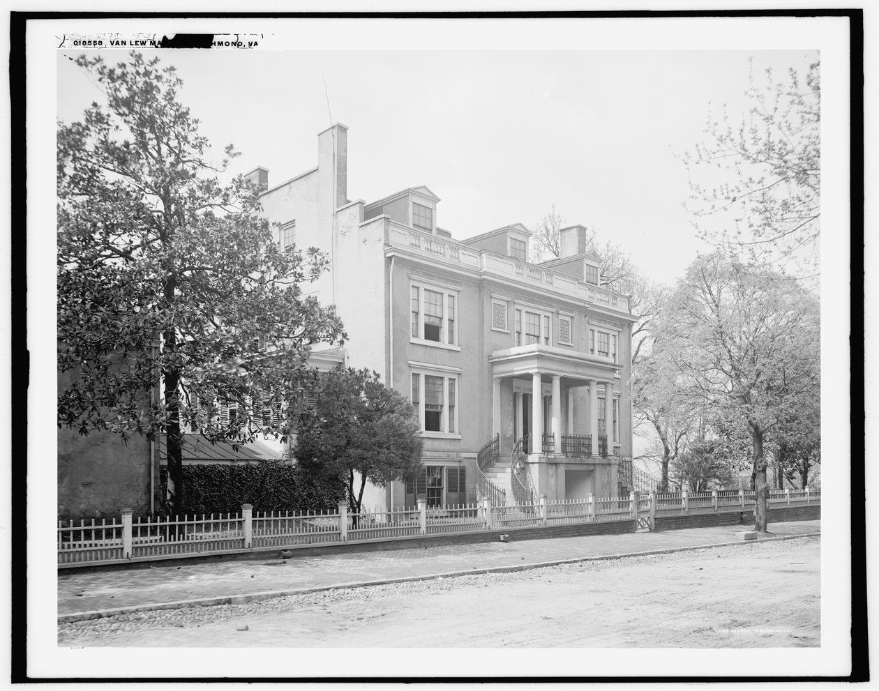 Sídlo Elizabeth Van Lew, Richmond, VA, před rokem 1911 (čb fotografie) od Detroit Publishing Co.