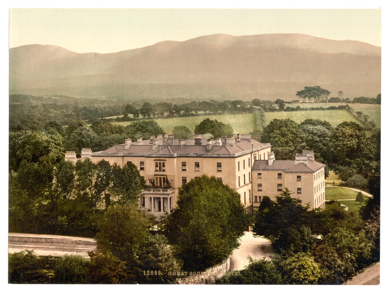 Great Southern Hotel, Killarney. County Kerry, Irsko, cca 1890-1900 (fotochrom) od Detroit Publishing Co.