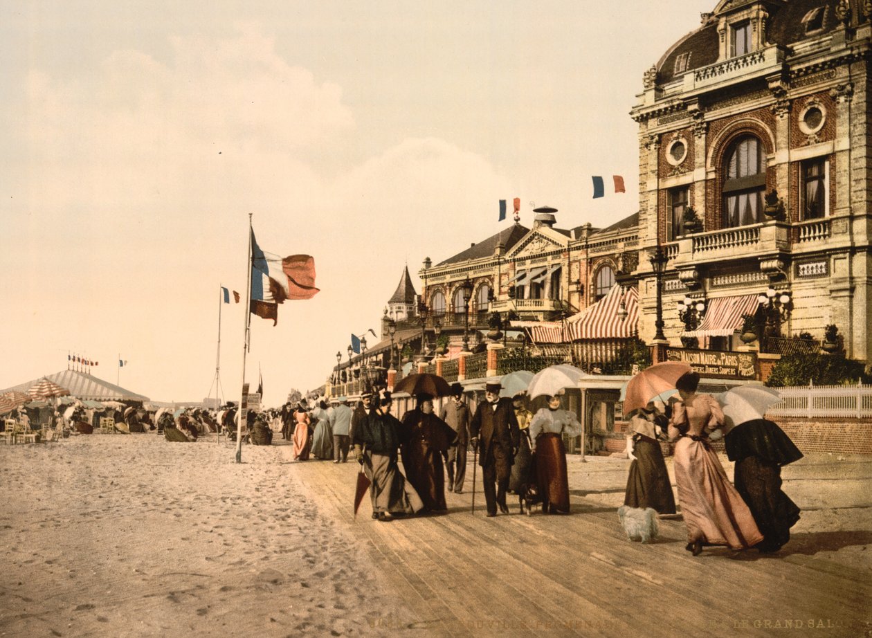 Promenade and Grand Salon, Trouville-sur-Mer, Francie, kolem roku 1905 (kolorovaná fotografie) od Detroit Publishing Co.