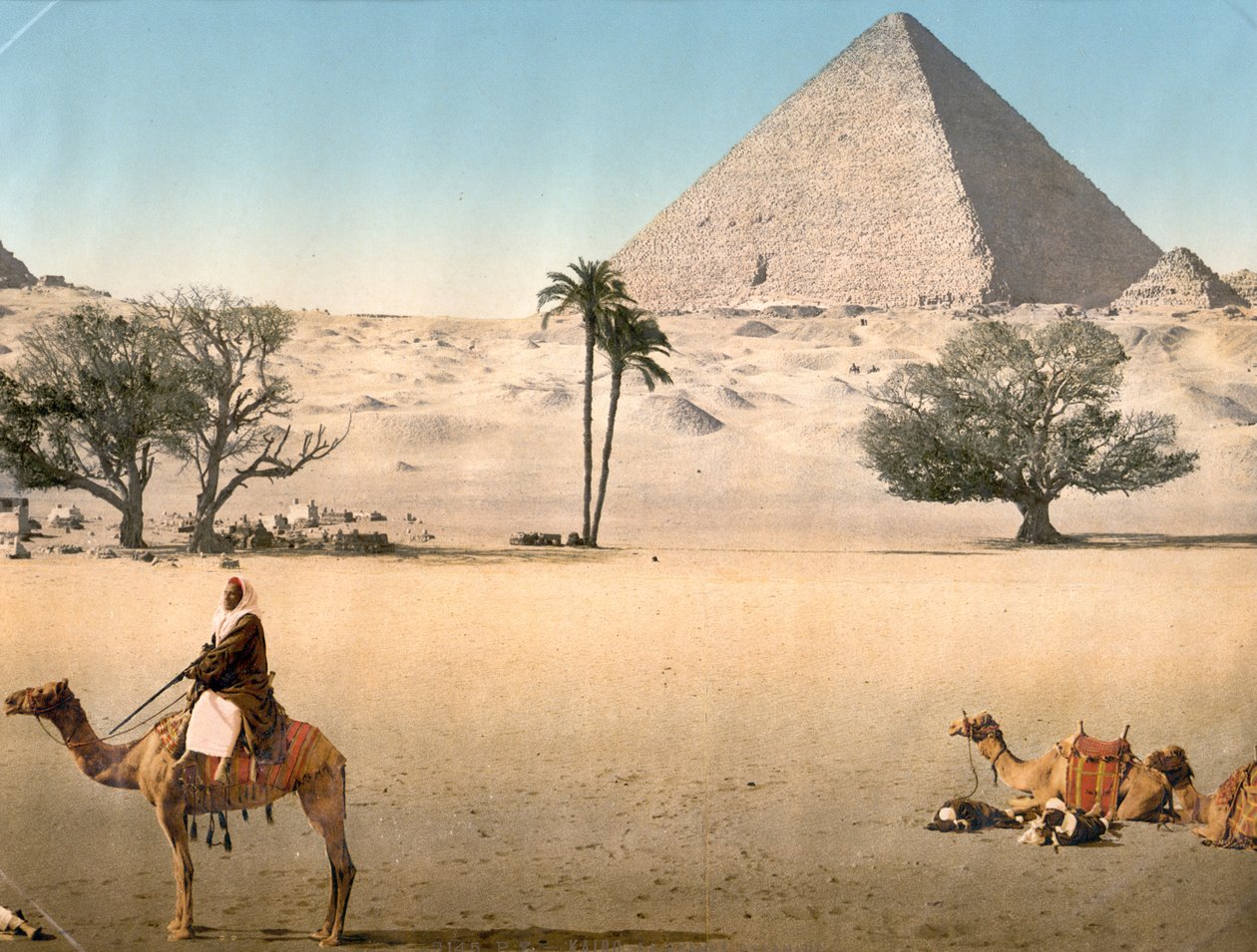 Odpočívající beduíni poblíž Velké pyramidy v Gíze, kolem roku 1895 od Detroit Publishing Co.