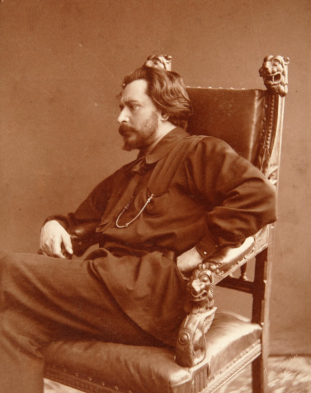 Portrét autora Leonida Nikolajeviče Andrejeva (Leonid Andrejev) (1871-1919). Stříbrná želatinová fotografie Dmitri Spiridonoviče Zdobnova (konec 19. stol.) od Dmitri Spiridonovich Zdobnov