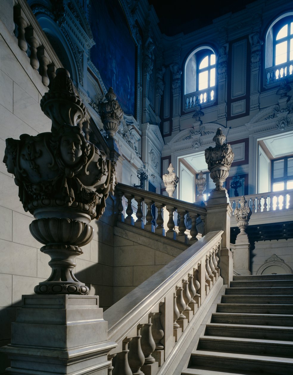 Letmý pohled na Grand Staircase of Honor od Domenica Ferriho (1864-1865), královský palác (Palazzo Reale), Turín (Seznam světového dědictví UNESCO od Domenico Ferri