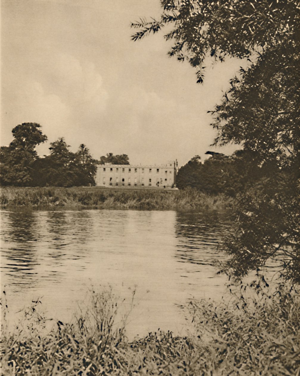 Fair Thames Washes the Reedy Banks Autor Syon House, c1935. od Donald McLeish