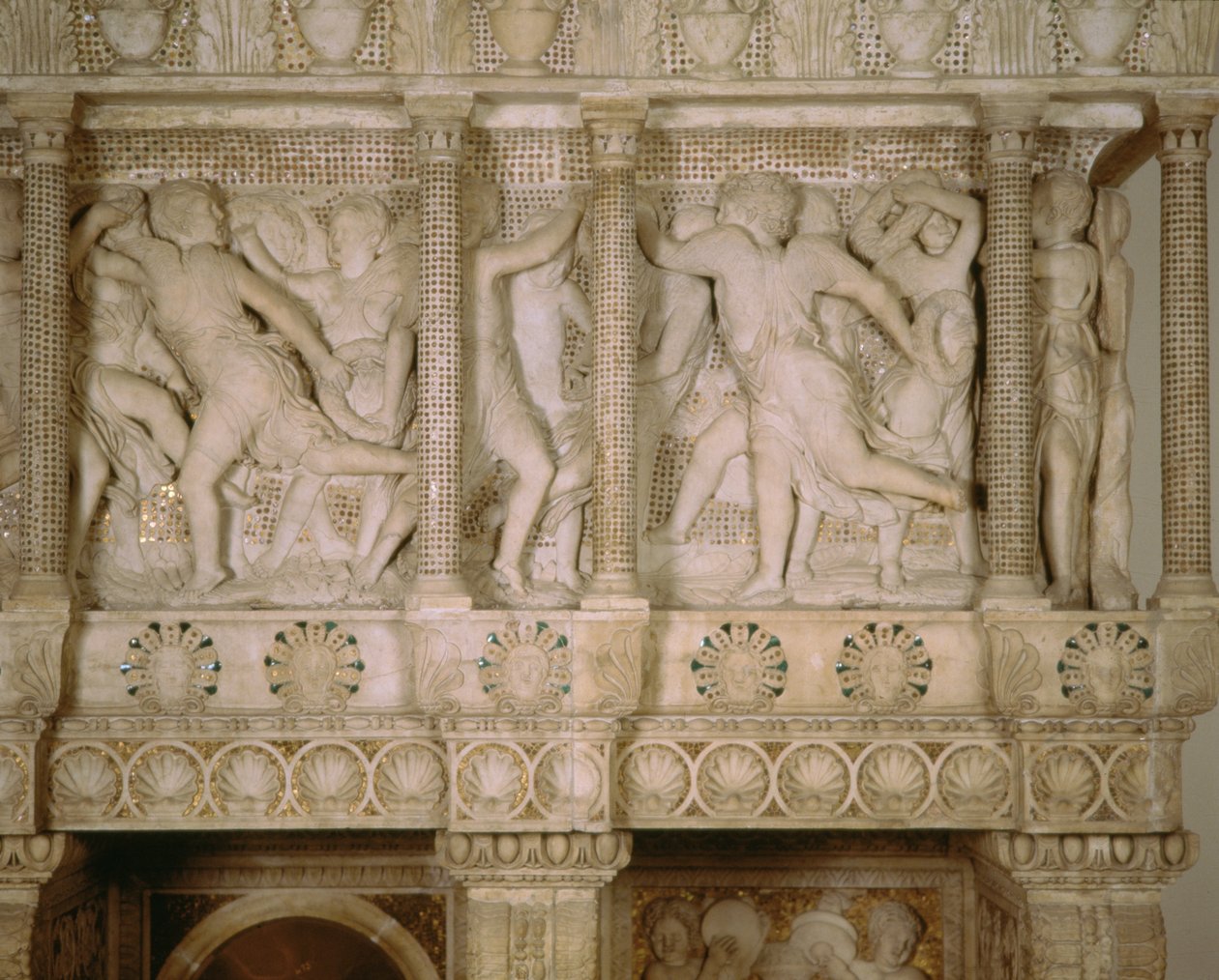 Detail z Cantoria, 1433-38 (mramorová a skleněná mozaika) (viz 340290, 13906-97) od Donatello