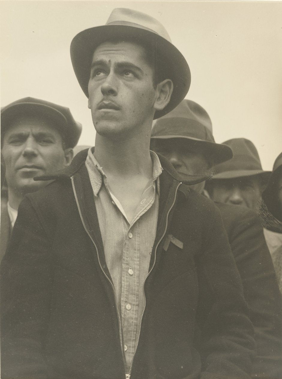 Street Meeting, San Francisco / "Zde demokracie přežívá" / "Co nás čeká" od Dorothea Lange
