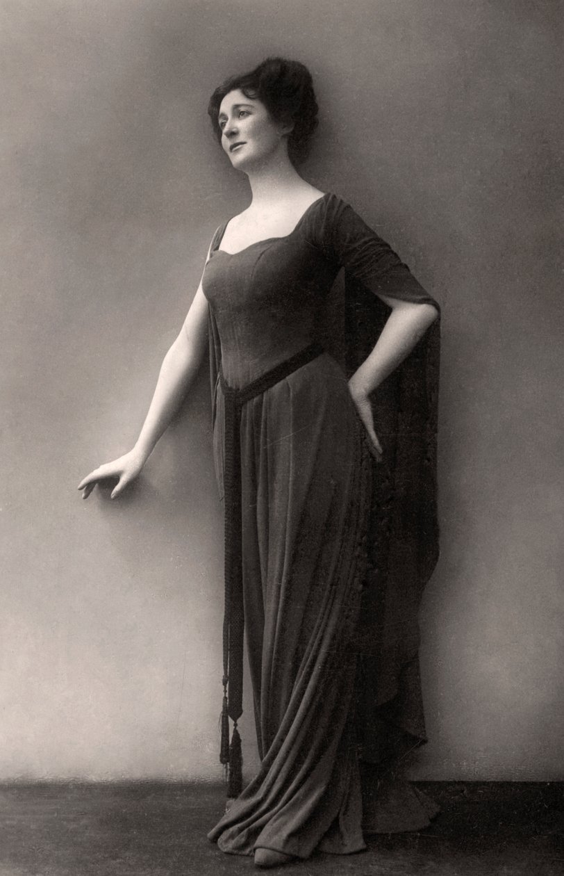 Miriam Clements , britský herec a performer, 1910. od Dover Street Photo Studio