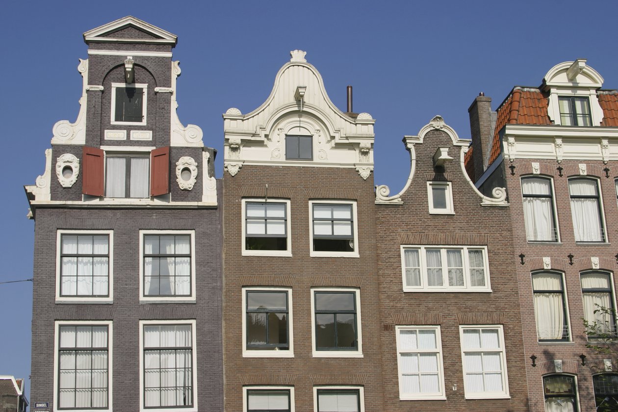 sedlové domy, od Dutch School