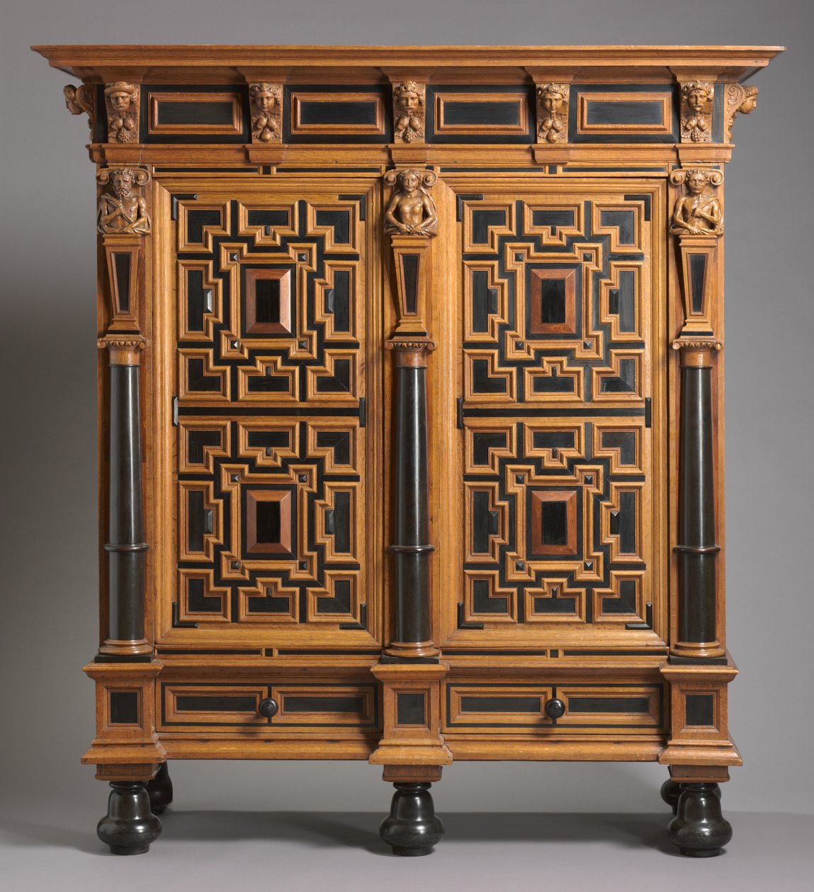 Šatní skříň (Kast), vyrobená v Holandsku, cca 1625-1650 (dub s ebenovou a palisandrovou dýhou) od Dutch School