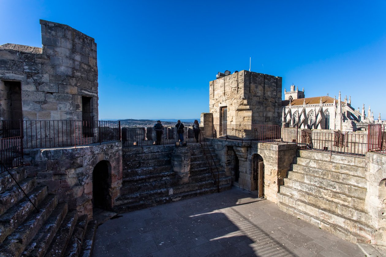 Hrad Gilles Aycelin a katedrála, Narbonne, Aude (foto) od E. Dieudonne