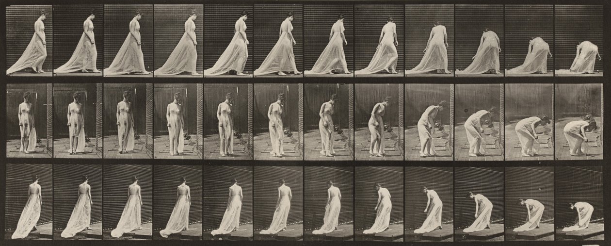 Obrázek č. 56. Chůze, otáčení a předklon při zvedání vlečky od Eadweard Muybridge