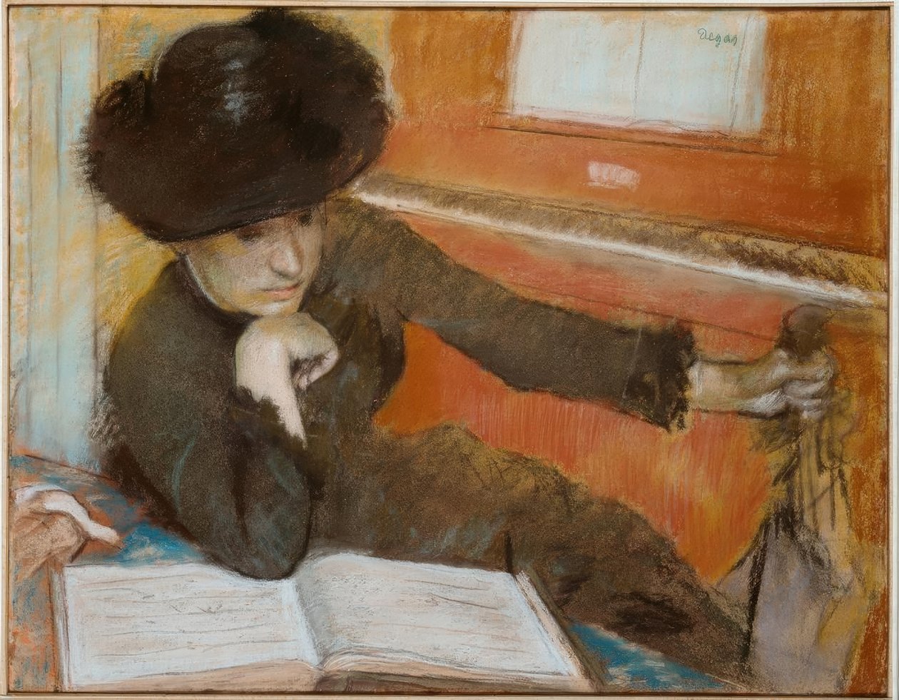 Žena sedící před klavírem od Edgar Degas