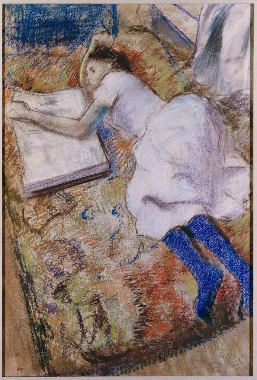 Mladá dívka natažená při pohledu na album, c.1889 od Edgar Degas