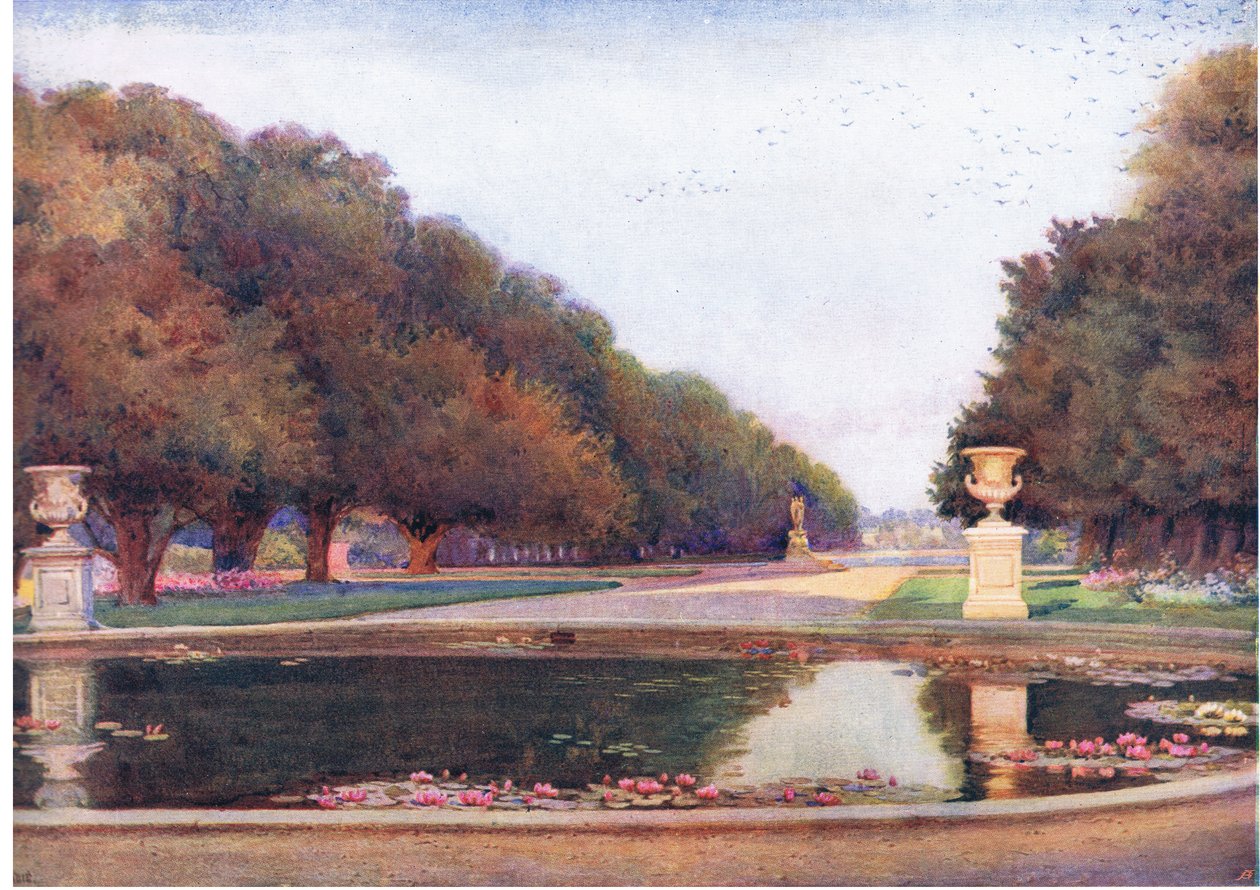 The Long Water, Hampton Court, z The Gardens of England: In the Southern and Western Counties vydané The Studio od Edith Helena Adie