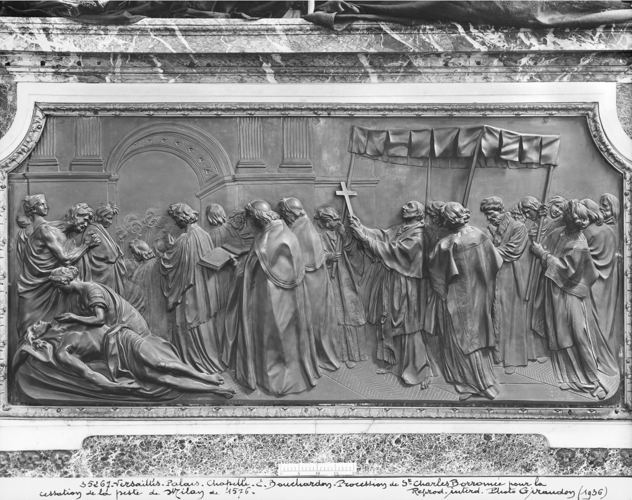 Procesí svatého Karla Boromejského k vyléčení Milána z moru v roce 1576 (mramor) od Edmé Bouchardon