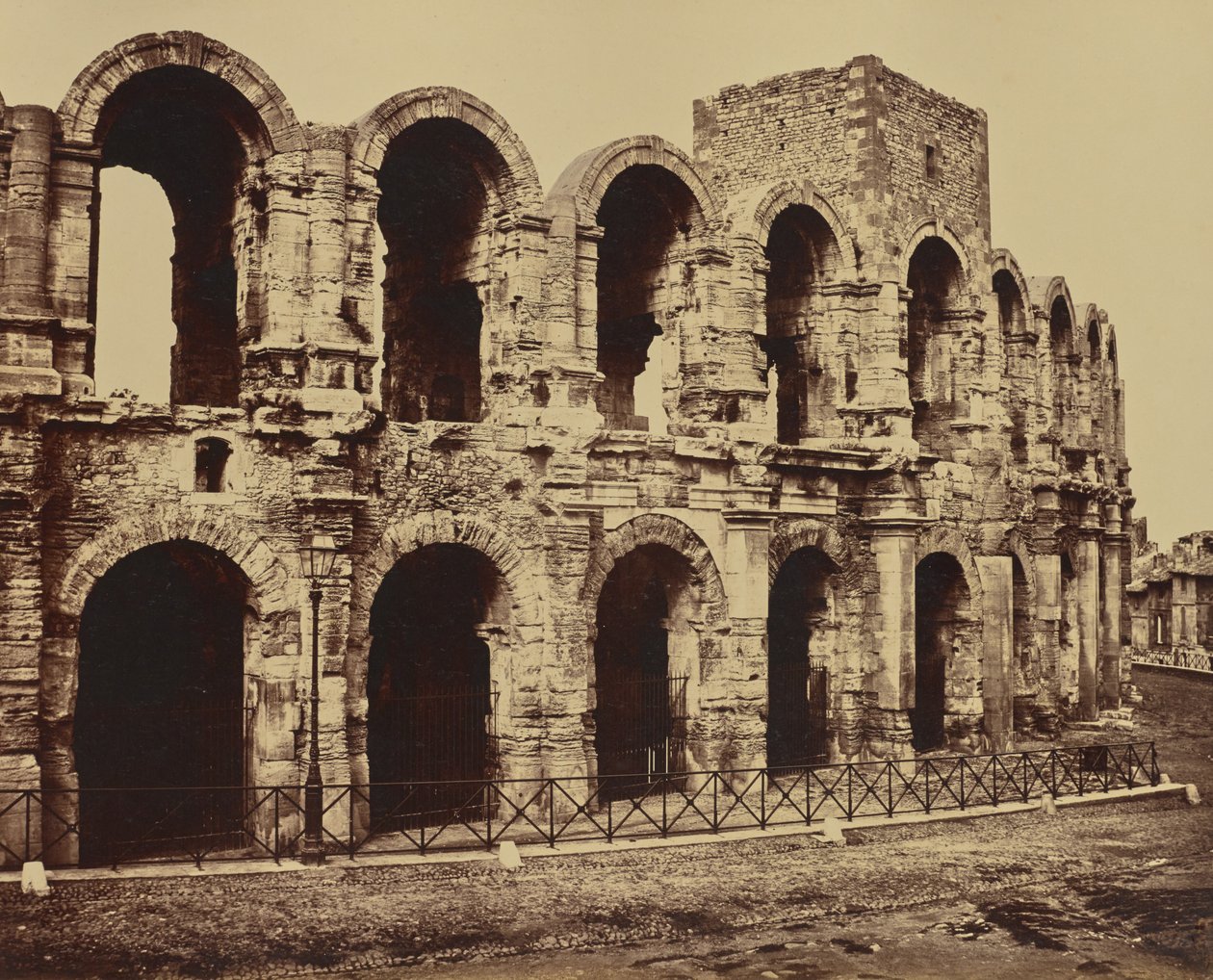 Arles. Amfiteátr od Édouard Baldus