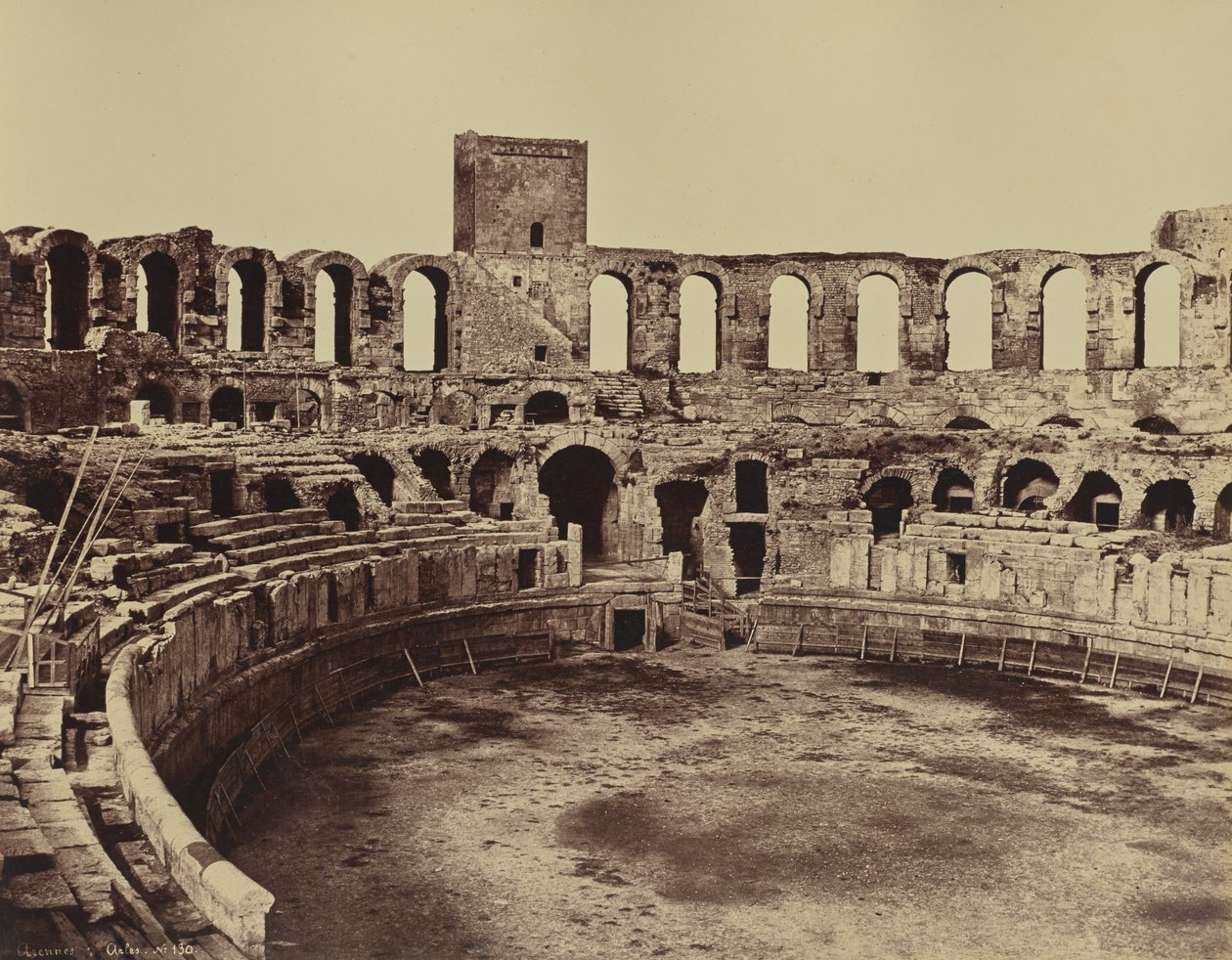 Arles. Amfiteátr od Édouard Baldus