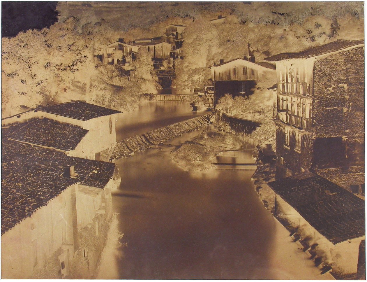 Bez názvu [domy u řeky, možná Itálie nebo Francie], 1854. od Édouard Baldus