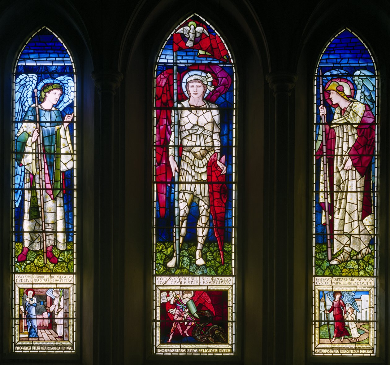 Rottingdean, St Margaret, Morris & Co., Edward Burne-Jones, East Window, St Michael atd., 1893 od Edward Burne Jones