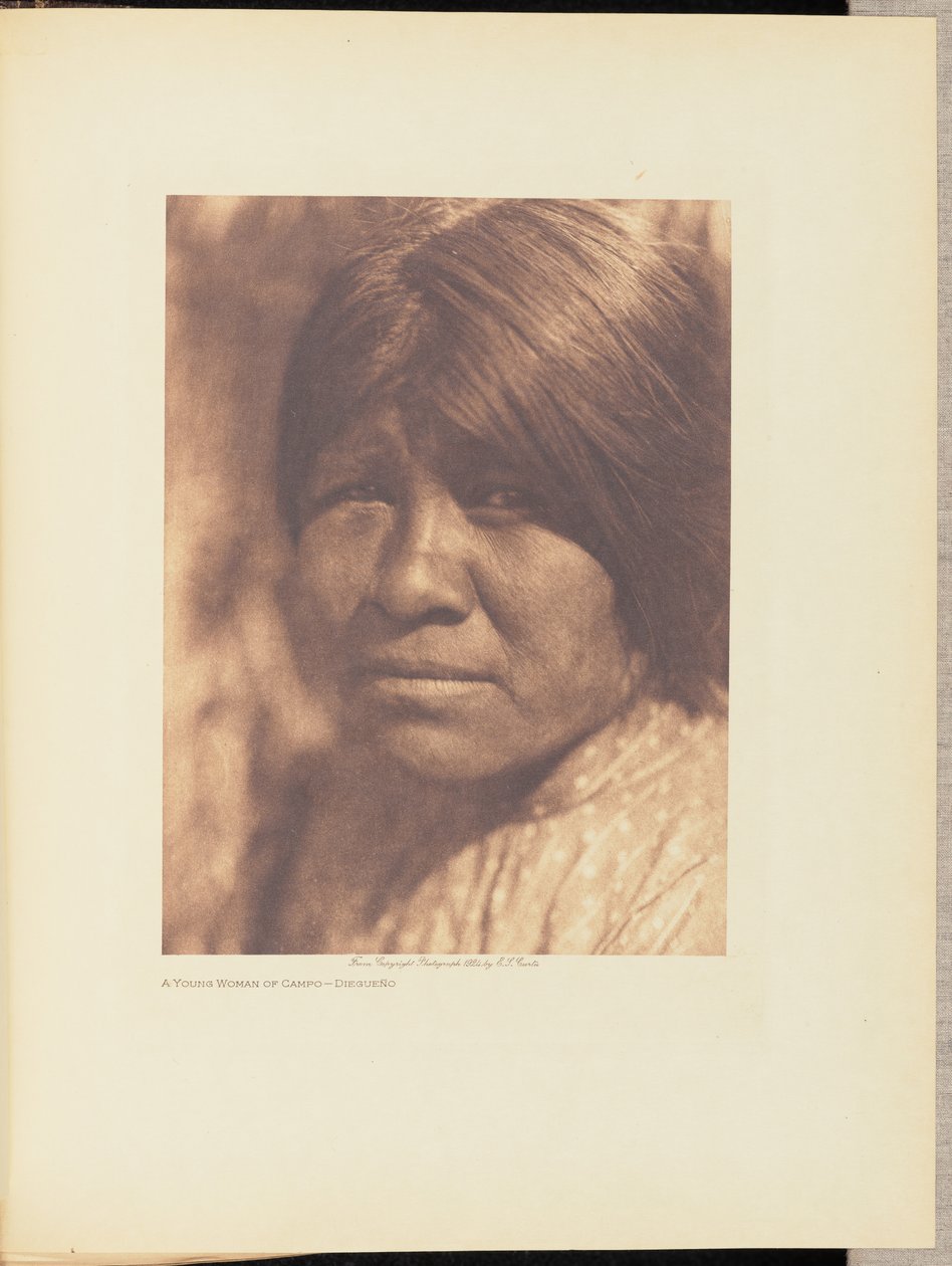 Mladá žena z Campo - Diegueño od Edward S. Curtis