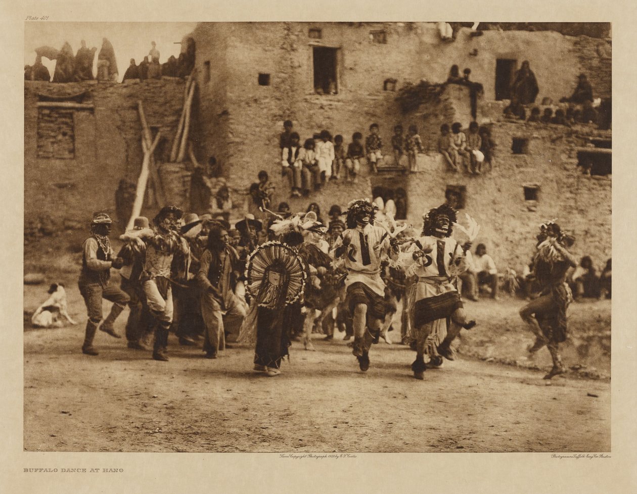 Tanec bizonů v Hano od Edward S. Curtis