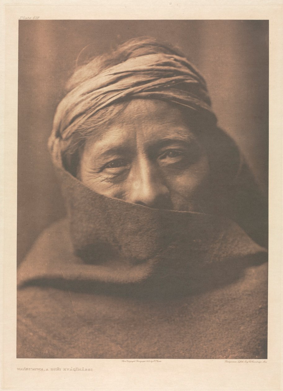 Portfolio XVII, deska 612: Waíhusiwa, A Zuñi Kyáqimâssi od Edward S. Curtis