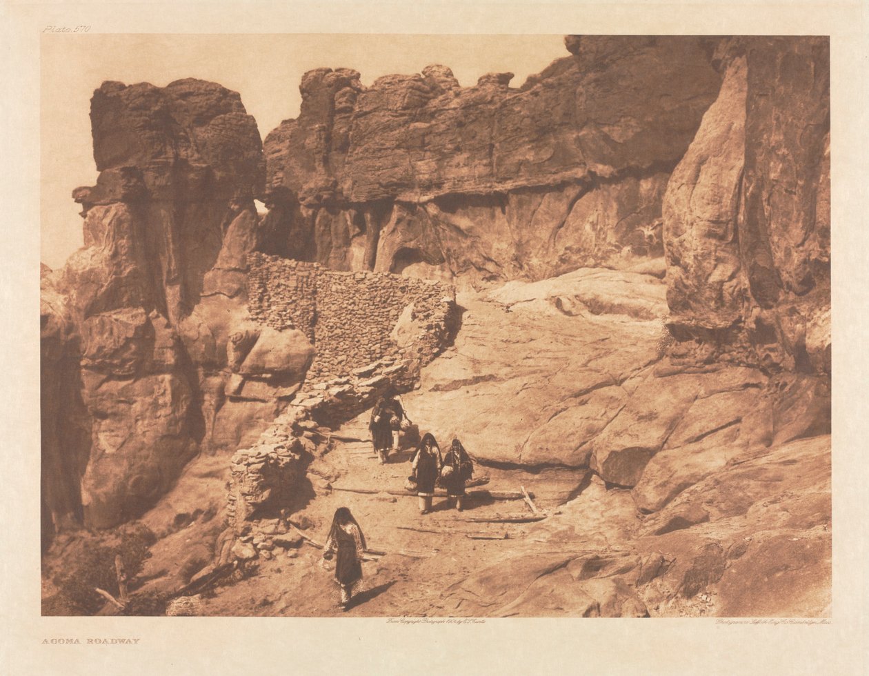 Portfolio XVI, deska 570: Silnice Acoma od Edward S. Curtis