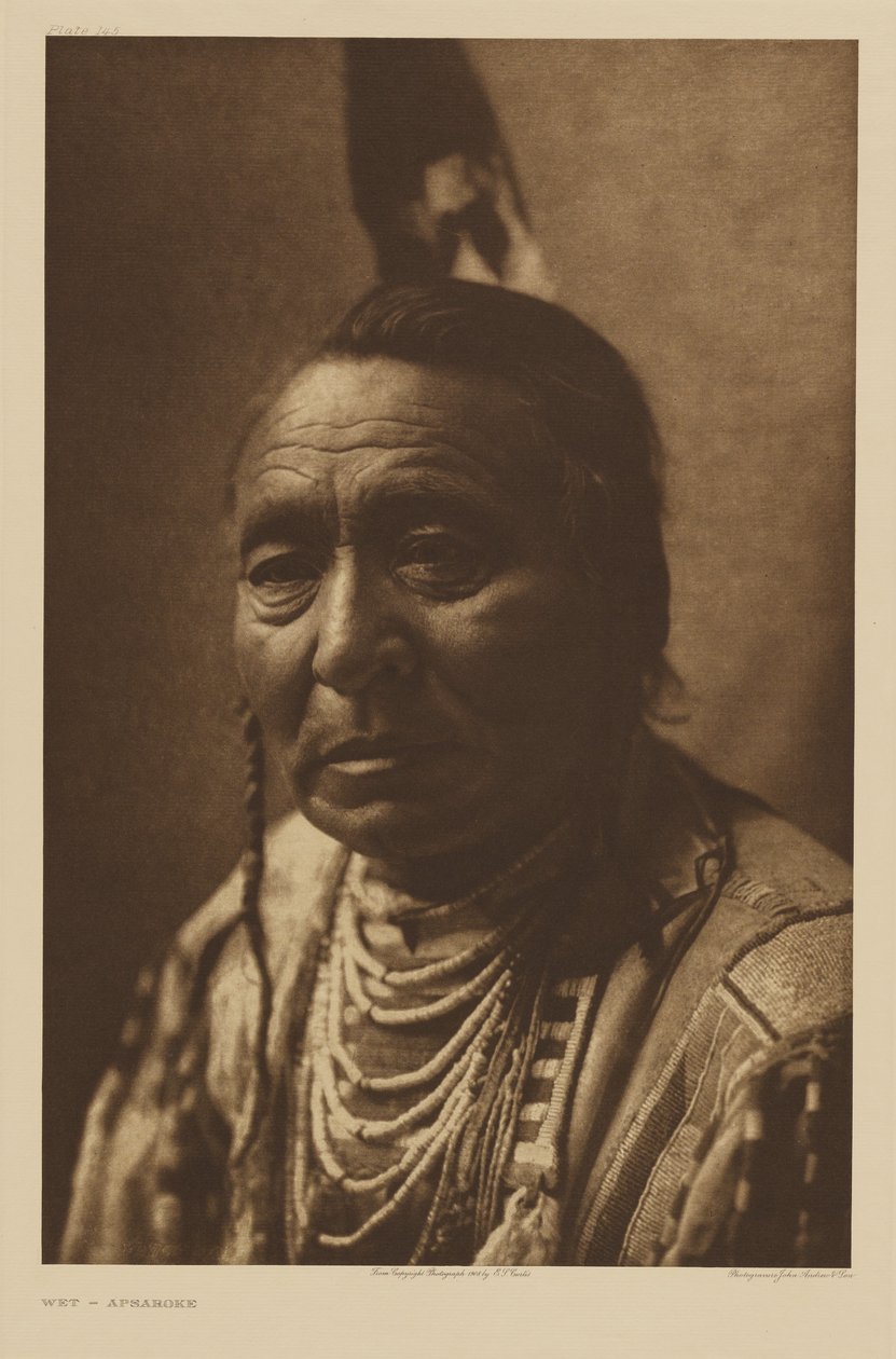 [Wet – muž z kmene Apsáalooke] od Edward S. Curtis