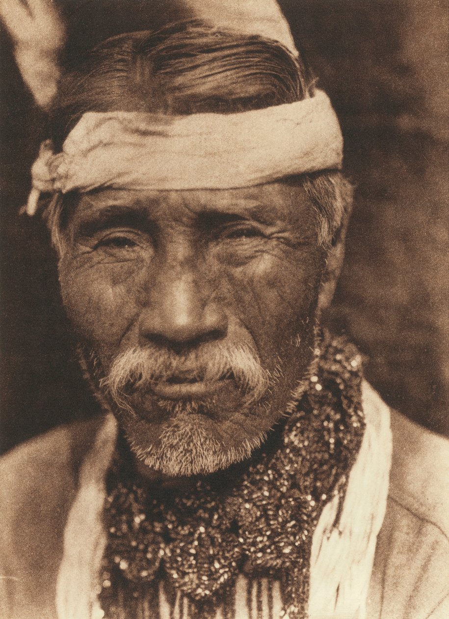 Detail starého severoamerického indiána zepředu od Edward Sheriff Curtis
