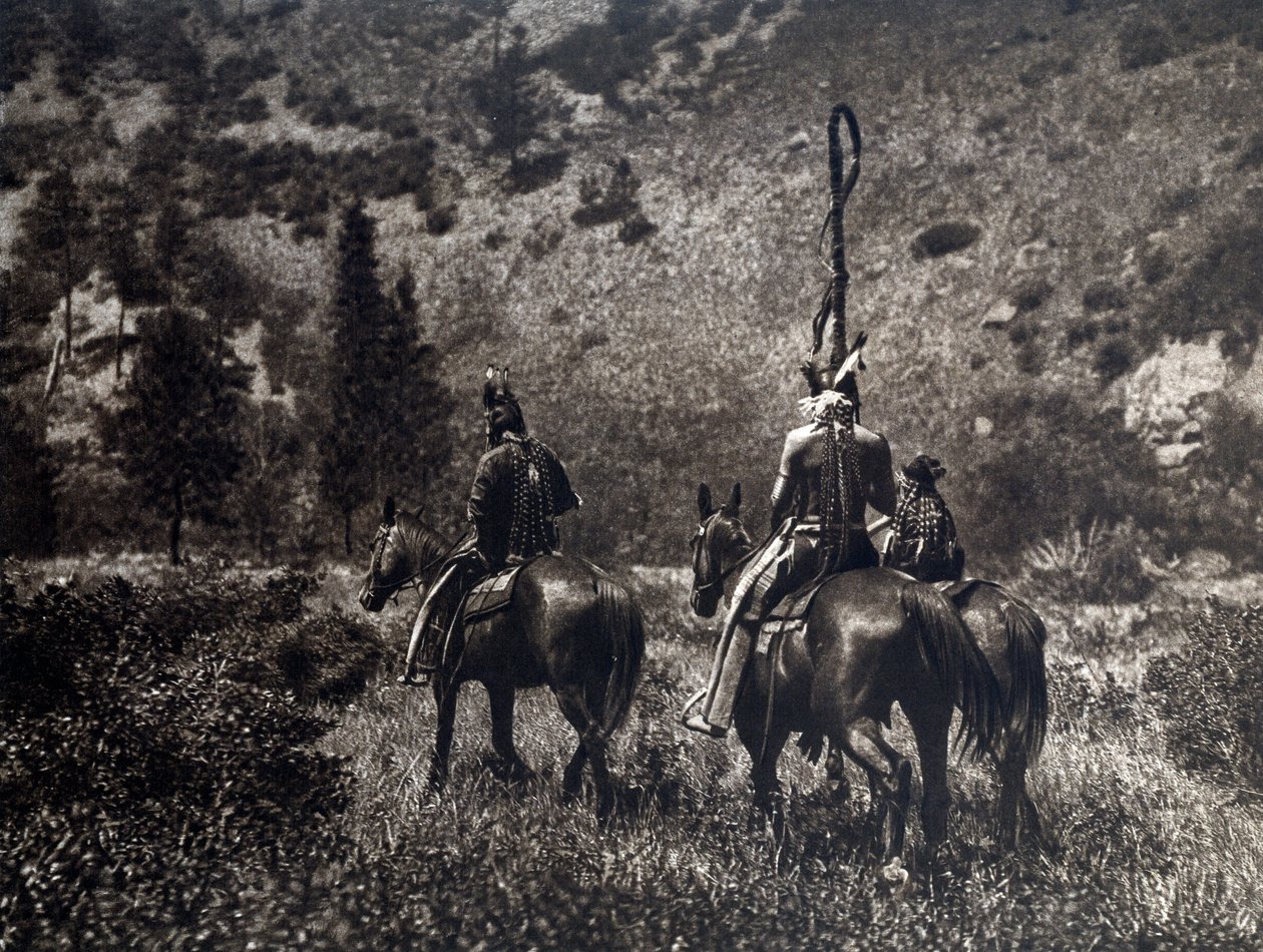 Indiáni z Ameriky kmene Apsaroke v černém kaňonu, Spojené státy americké od Edward Sheriff Curtis