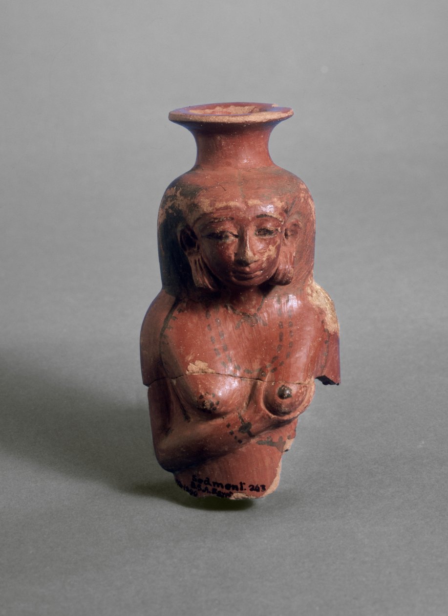 Antropomorfní váza zobrazující kojící ženu, možná bohyni Isis (malovaná červená keramika) od Egyptian
