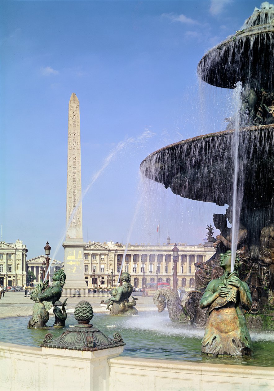 Obelisk, původně z Luxoru, postavený v roce 1836 od Egyptian