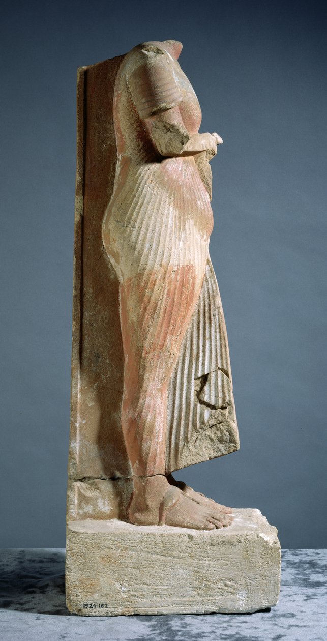 Socha Achnatona, pohled ze strany od Egyptian 18th Dynasty