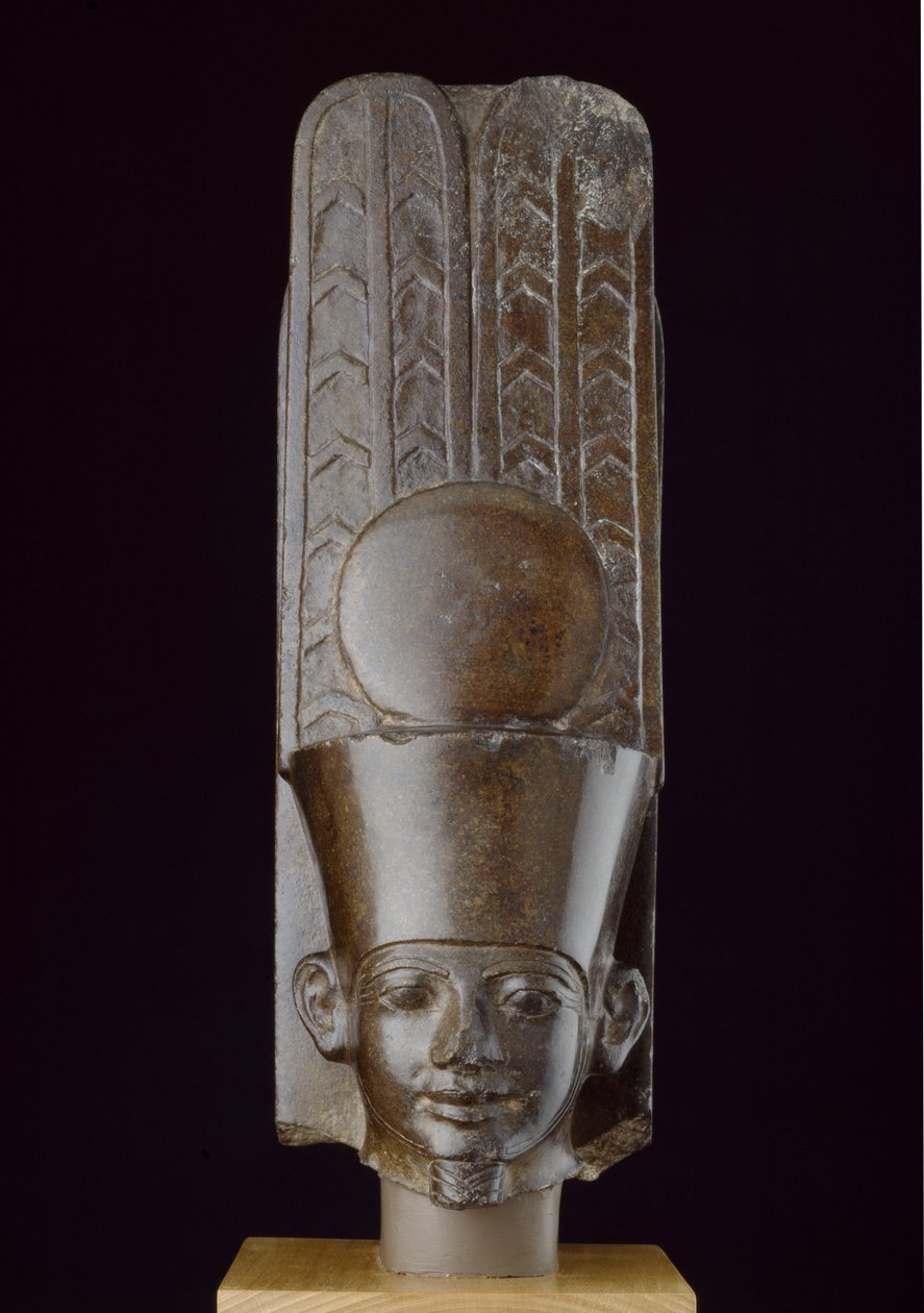 Kvarcitová hlava Amona vepsaná na zadním sloupu s horským jménem Tanewatamani vyřezávaným tmavě hnědým kvarcitem od Egyptian 25th Dynasty