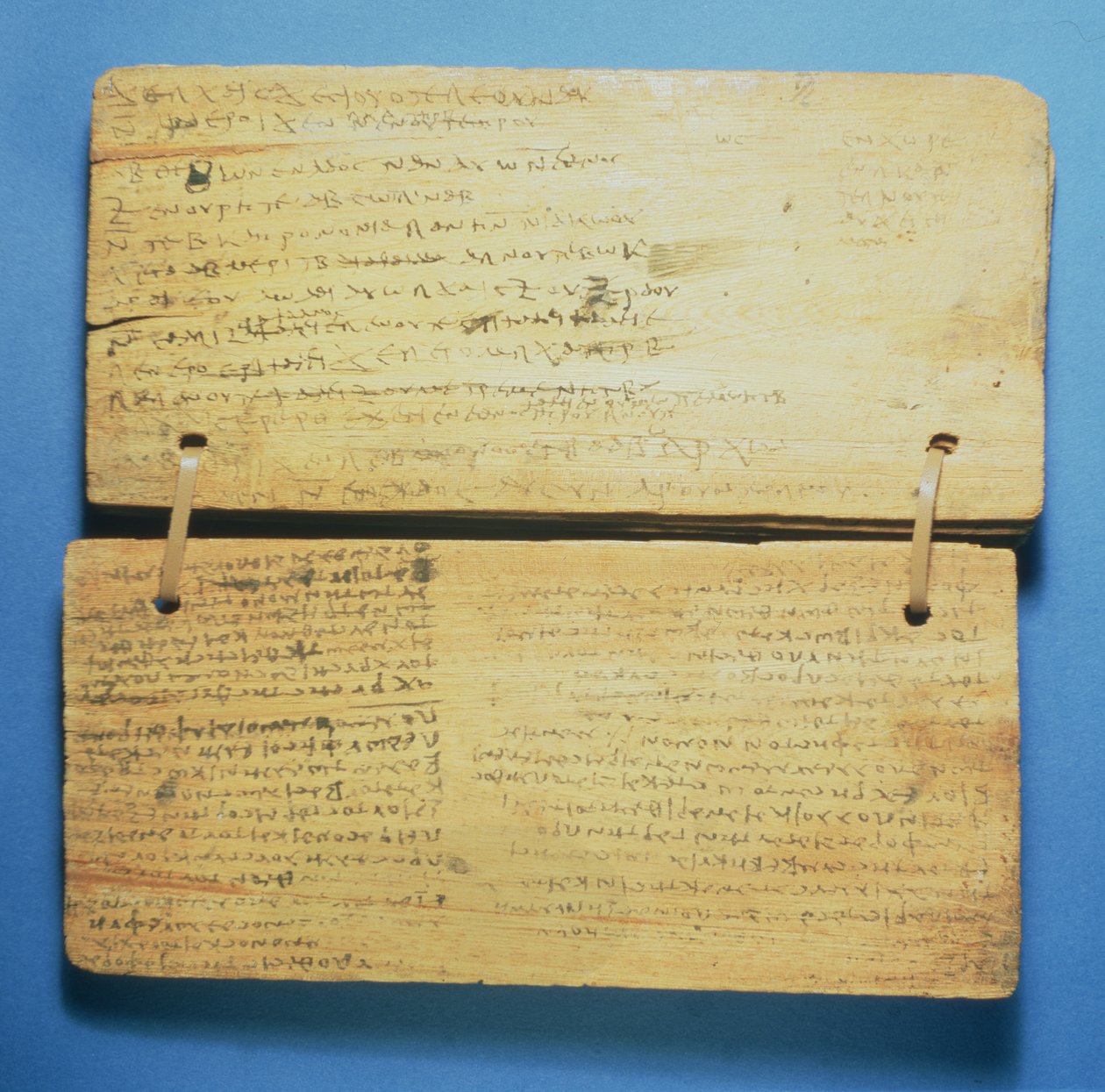Pracovní sešit pro školáky s řeckým písmem (pigment a dřevo) od Egyptian Ptolemaic Period