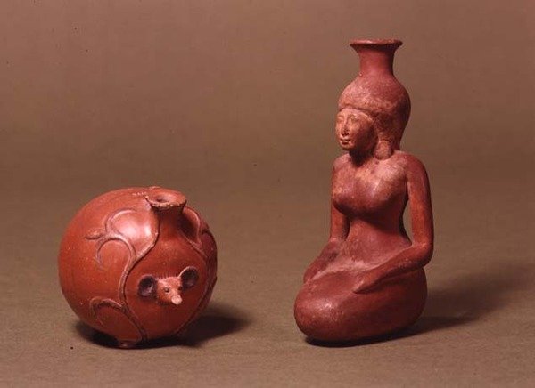 Nádoby ve tvaru dívky a ježka (keramika) od Egyptian