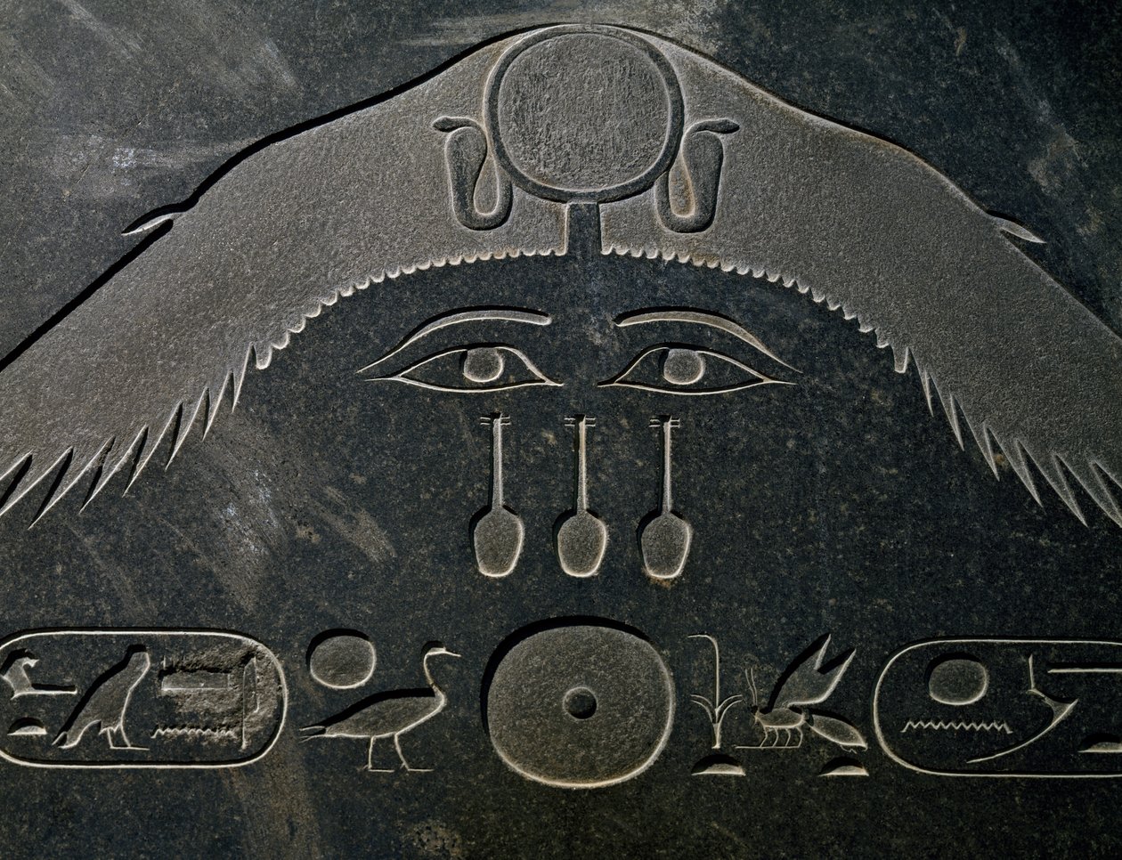 Pyramidion Amenemhat III, výška 140 cm, čedič, od Dahshur, detail, egyptská civilizace, Střední království, dynastie XII od Egyptian 12th Dynasty