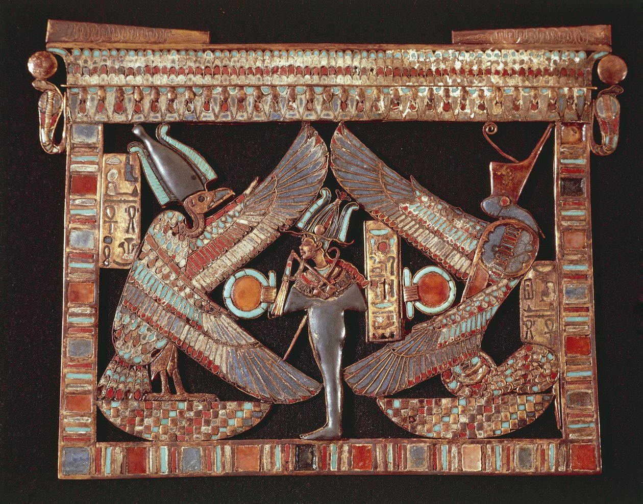 Prsní deska zobrazující Osirise na černém pozadí od Egyptian 18th Dynasty