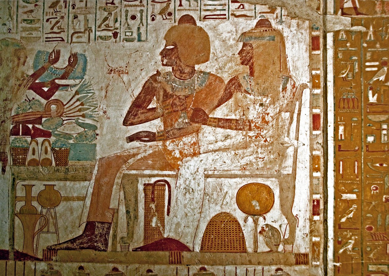 Egyptský starověk: obraz zdobící hrobku Userhata (Ursehat) (TT56) vysokého úředníka lázní (18. dynastie), který jej zastupuje s manželkou Mutneferet (Moutneferet) přijímající obětiny (náhrdelník, tác s lotosovým květem a jídlo). Luxor, Západní Ban od Egyptian 18th Dynasty
