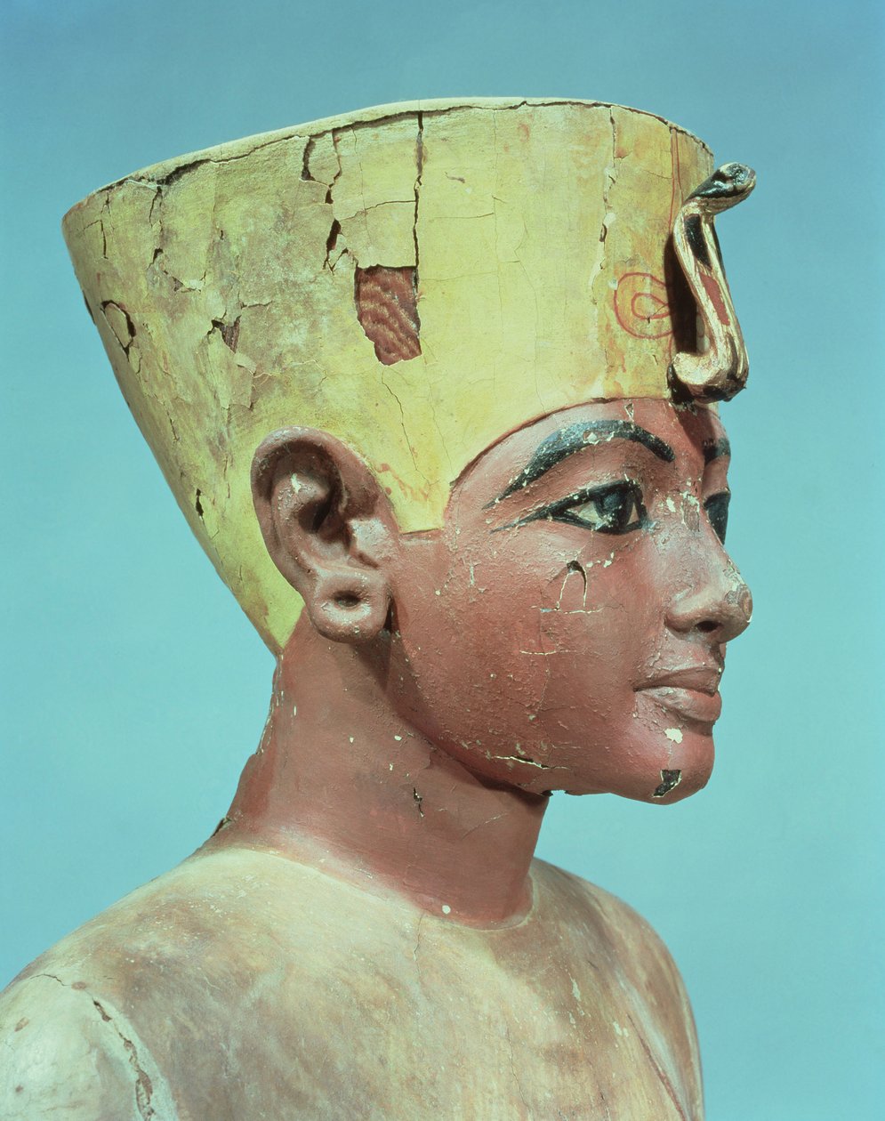 Hlava figuríny mladého Tutanchamona (asi 1370-52 př. n. l.) na sobě kompromis mezi korunou králů Dolního Egypta a čelenkou Nefertiti (malované a štukované dřevo) (viz 148489) od Egyptian 18th Dynasty