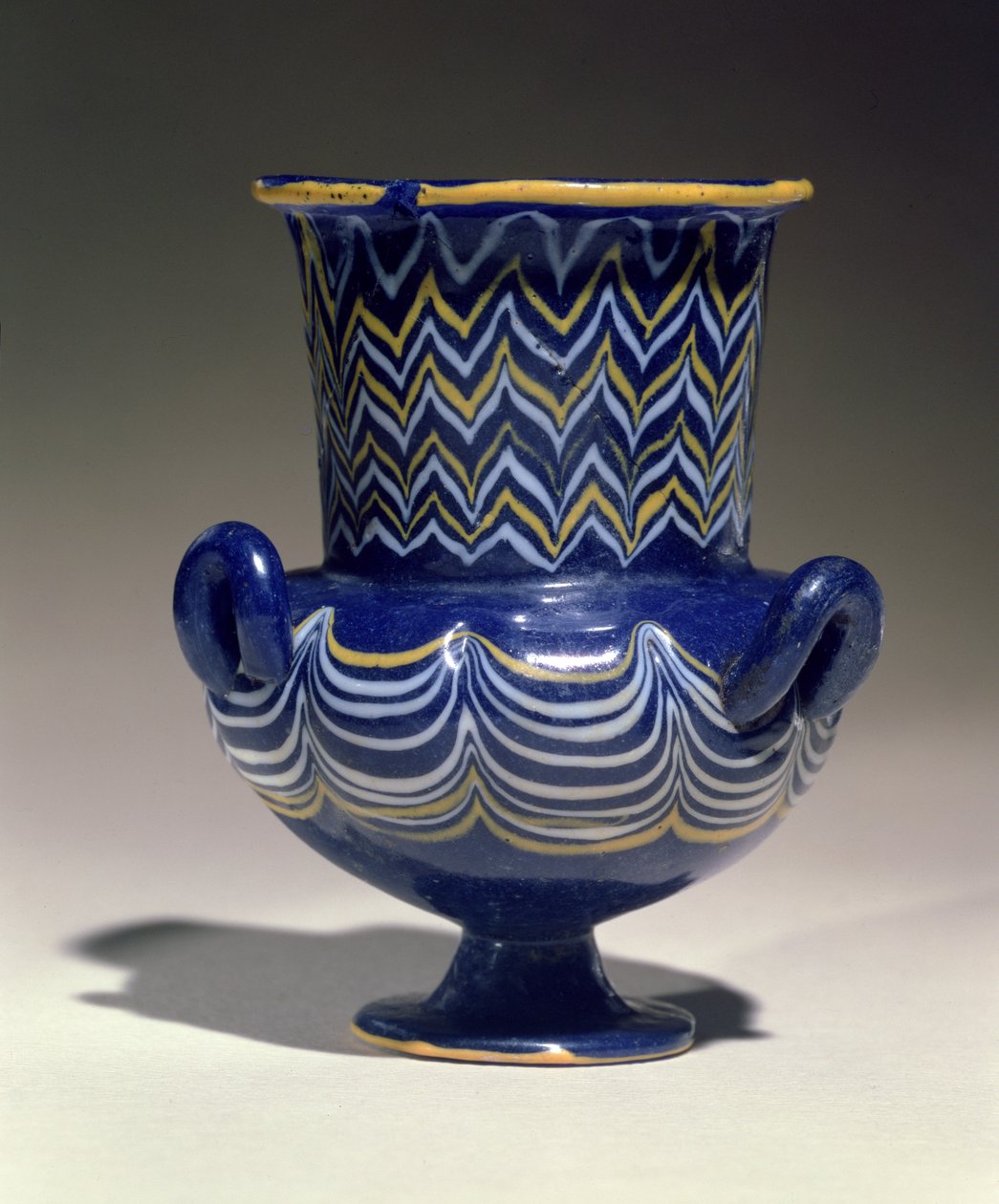 Krateriskos, ze Sakkáry, Nová říše (sklo) od Egyptian 18th Dynasty