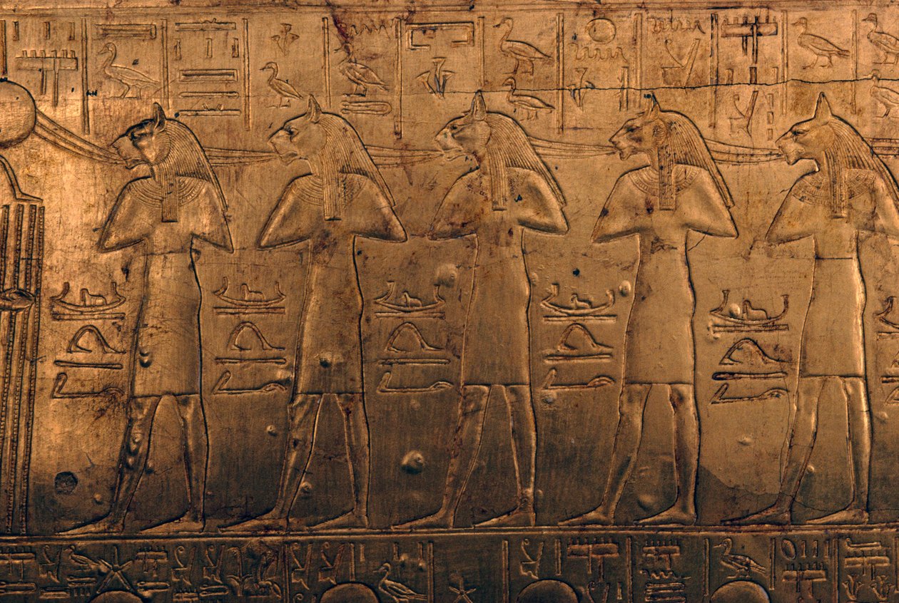 Reliéf na pozlacené dřevěné schránce, Tutanchamonova pokladnice od Egyptian 18th Dynasty