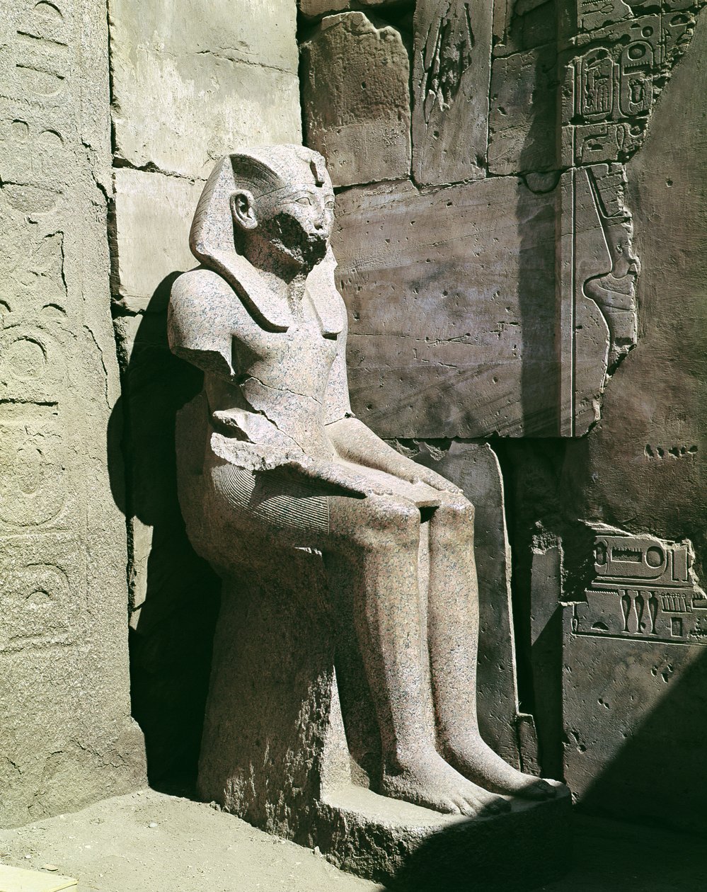 Socha Tuthmosis III (asi 1490-39 př.nl) Nová říše (žula) od Egyptian 18th Dynasty