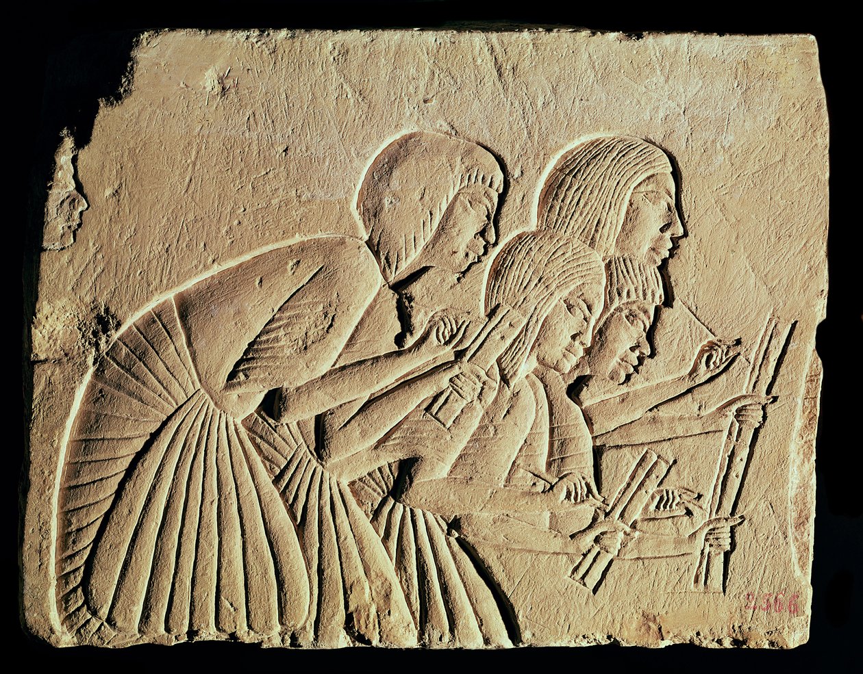 Tabulka zobrazující čtyři písaře při práci, Nová říše, cca 1400 př. Kr od Egyptian 18th Dynasty