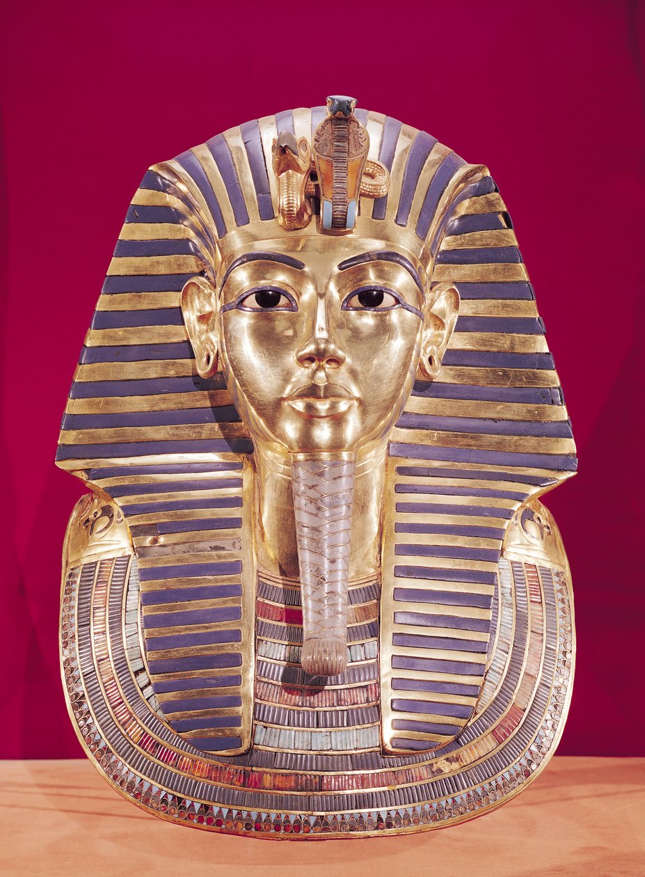 Pohřební maska Tutanchamona (asi 1370-1352 př.nl) asi 1336-1327 př.nl, Nová říše (zlato vykládané polodrahokamy) od Egyptian 18th Dynasty