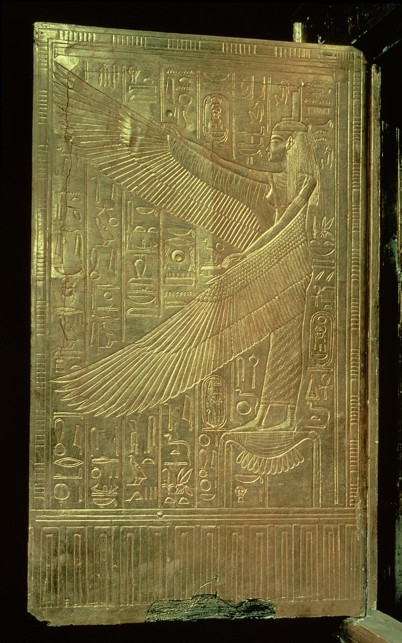 Bohyně Isis z vnitřku jedněch z dvojitých dveří třetí pozlacené svatyně, z hrobky Tutanchamona (asi 1370-52 př. n. l.) Nová říše (pozlacené dřevo) od Egyptian 18th Dynasty