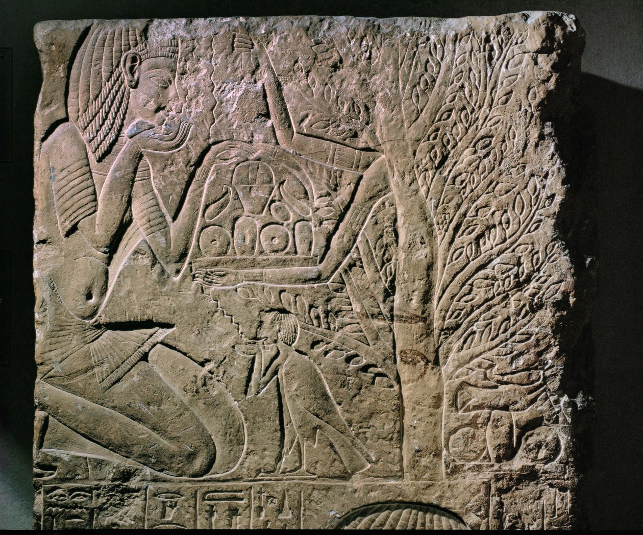 Stromová bohyně nabízí jídlo a pití (úleva) od Egyptian 18th Dynasty