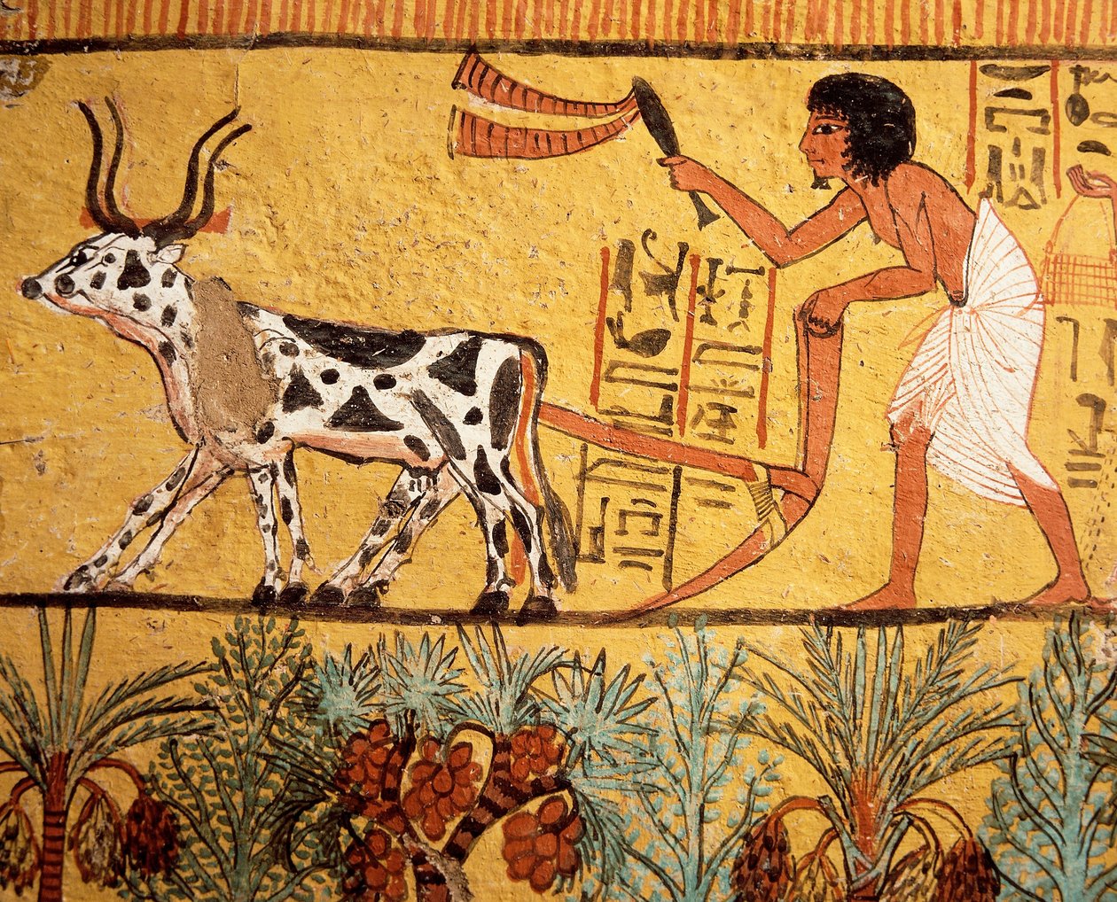 Egypt, starověké Théby, Deir el-Medina, Sennedjemova hrobka, nástěnná malba zobrazující Sennedjema při orbě polí Iaru od Egyptian 19th Dynasty
